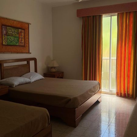Hotel Angel Gabriel بوكا شيكا المظهر الخارجي الصورة